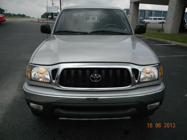 2004 Toyota Tacoma LT1 Sedan