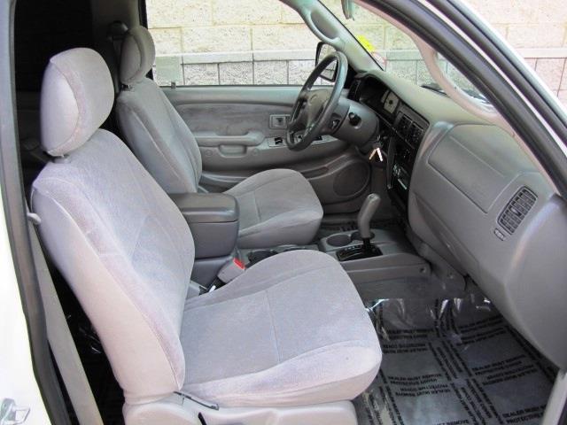 2004 Toyota Tacoma C300 Luxury