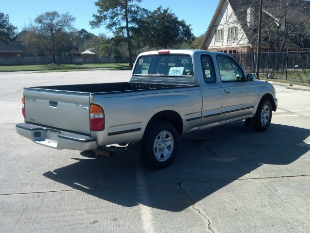 2004 Toyota Tacoma LS 4x4 Low Miles