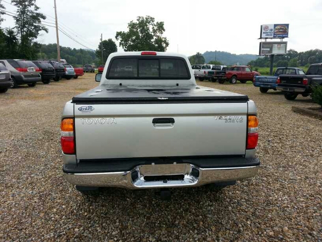 2004 Toyota Tacoma Work Truck Pickup 4D 5 3/4 Ft