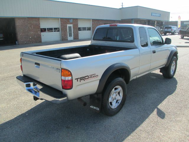 2004 Toyota Tacoma C300 Sport Sedan 4D