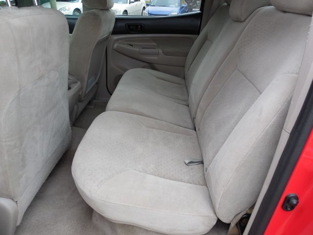 2005 Toyota Tacoma C300 Luxury