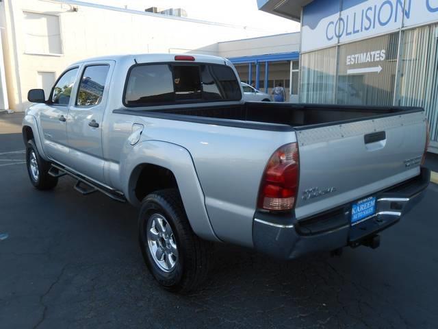 2005 Toyota Tacoma C300 Luxury