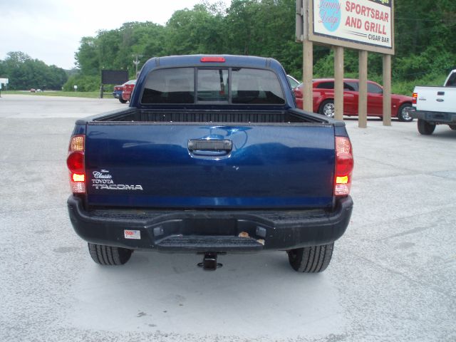 2005 Toyota Tacoma 4dr Sdn Touring Signature RWD Sedan