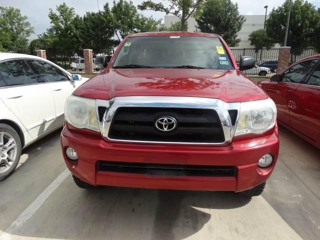 2005 Toyota Tacoma 4dr 2.9L Twin Turbo AWD W/3rd Row
