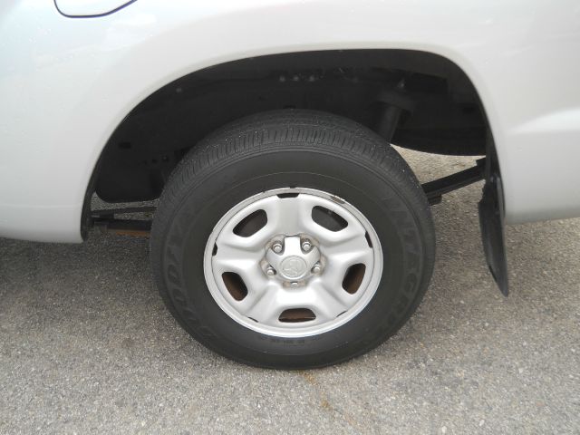 2005 Toyota Tacoma Adventure 4X4