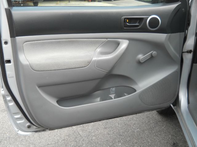 2005 Toyota Tacoma Adventure 4X4