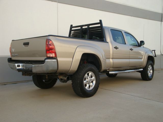 2005 Toyota Tacoma LT 4 Dr 4x4