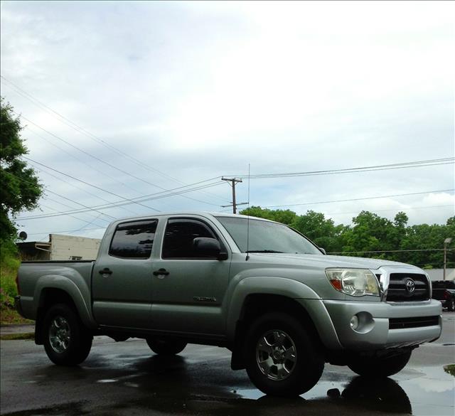2005 Toyota Tacoma 2WD Supercab Styleside 6-1/2 Ft Box STX