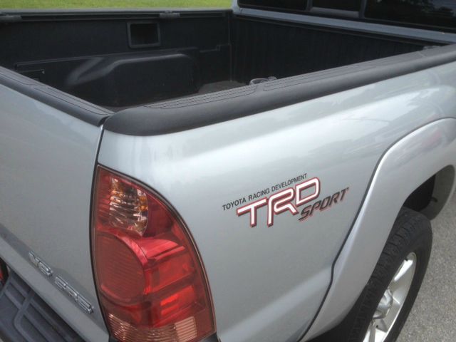 2005 Toyota Tacoma C300 Sport Sedan 4D