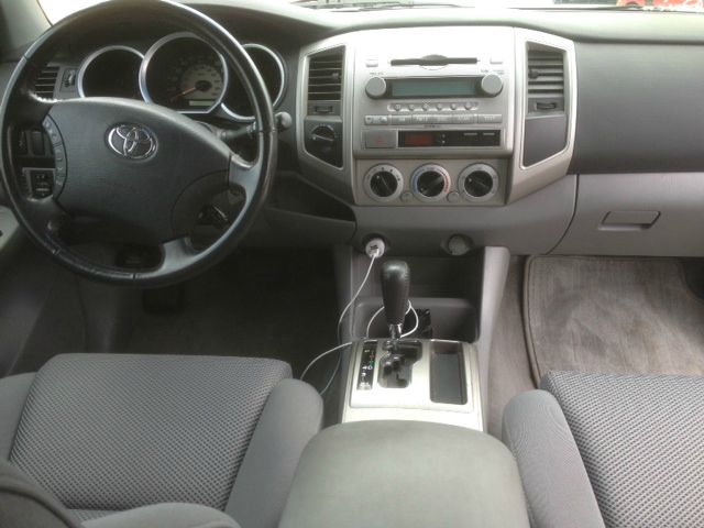 2005 Toyota Tacoma C300 Sport Sedan 4D