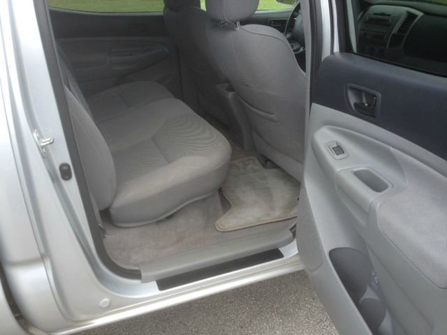 2005 Toyota Tacoma C300 Sport Sedan 4D