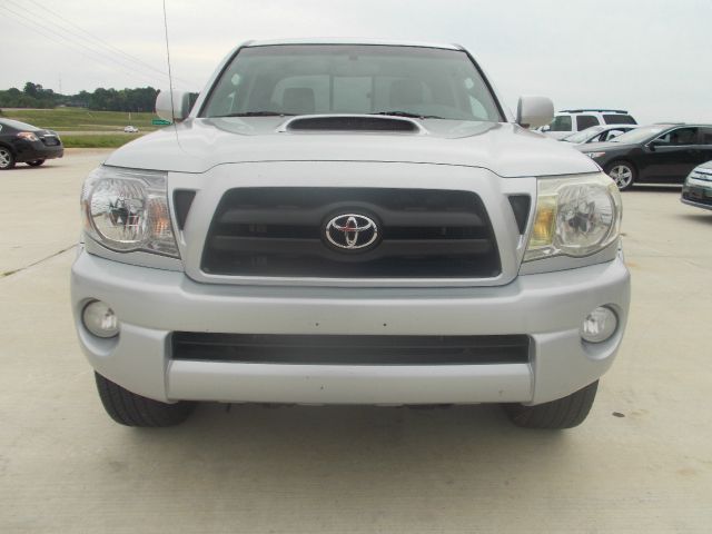 2005 Toyota Tacoma ES 3.0L AUTO