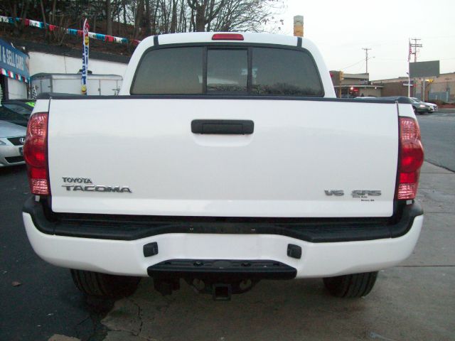 2006 Toyota Tacoma LT1 Sedan