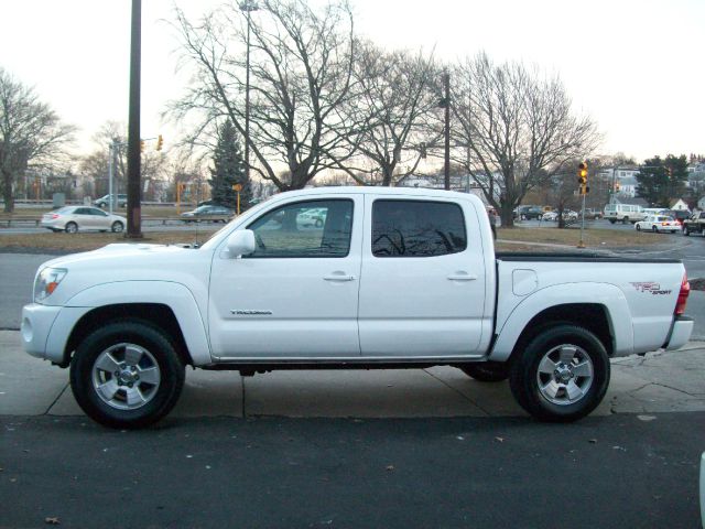 2006 Toyota Tacoma LT1 Sedan