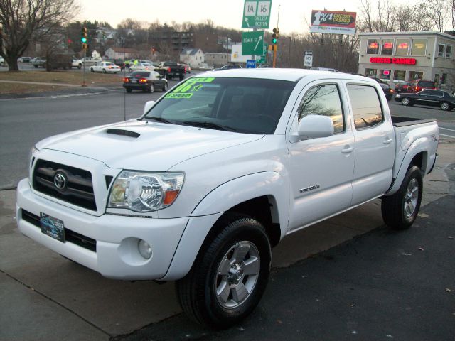 2006 Toyota Tacoma LT1 Sedan