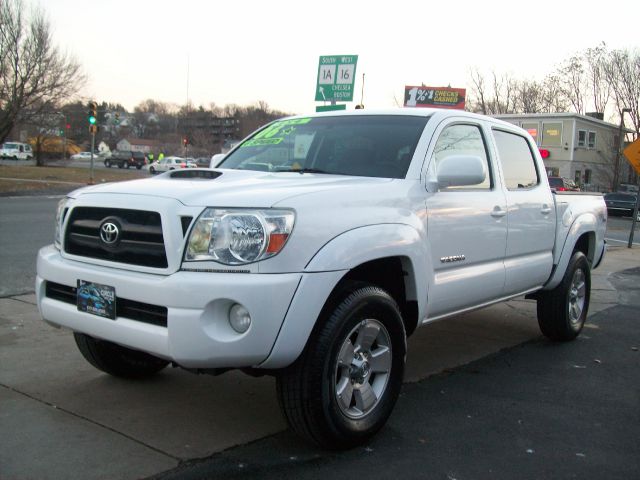 2006 Toyota Tacoma LT1 Sedan