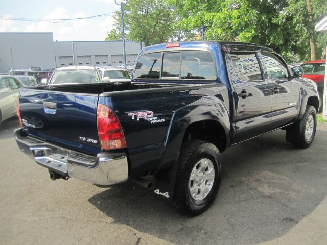 2006 Toyota Tacoma Ext Cab - 4x4 LT At Brookv