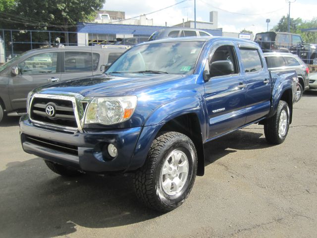 2006 Toyota Tacoma Ext Cab - 4x4 LT At Brookv