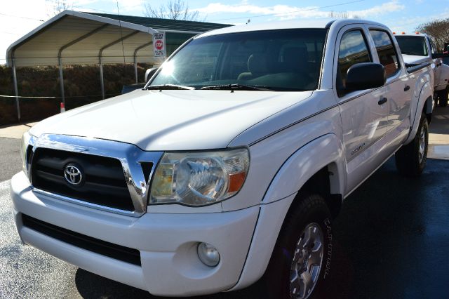 2006 Toyota Tacoma Z28 LOW Miles