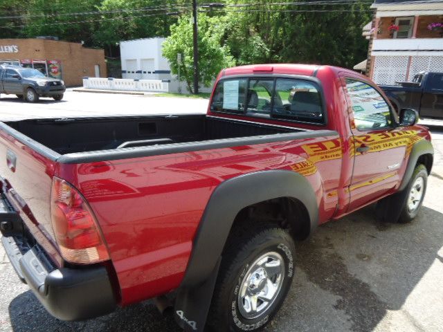 2006 Toyota Tacoma T6 AWD 7-passenger Leather Moonroof