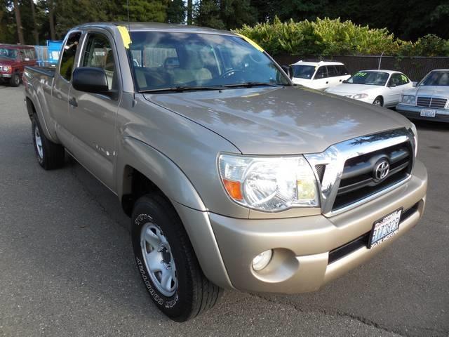 2006 Toyota Tacoma With Navigation AWD Sedan