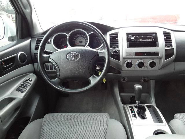 2006 Toyota Tacoma LT1 Sedan