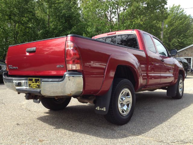 2006 Toyota Tacoma Ext Cab - 4x4 LT At Brookv