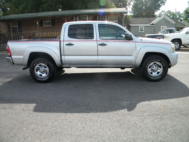 2006 Toyota Tacoma Ext Cab - 4x4 LT At Brookv
