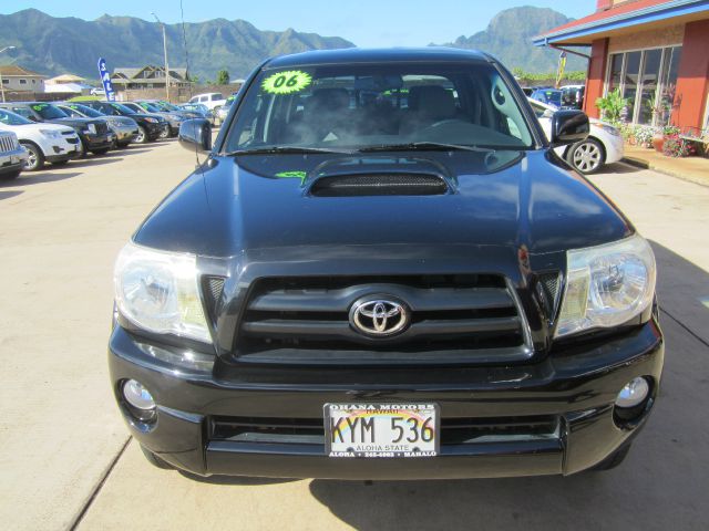 2006 Toyota Tacoma Ext Cab - 4x4 LT At Brookv