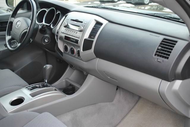 2007 Toyota Tacoma Ext Cab - 4x4 LT At Brookv