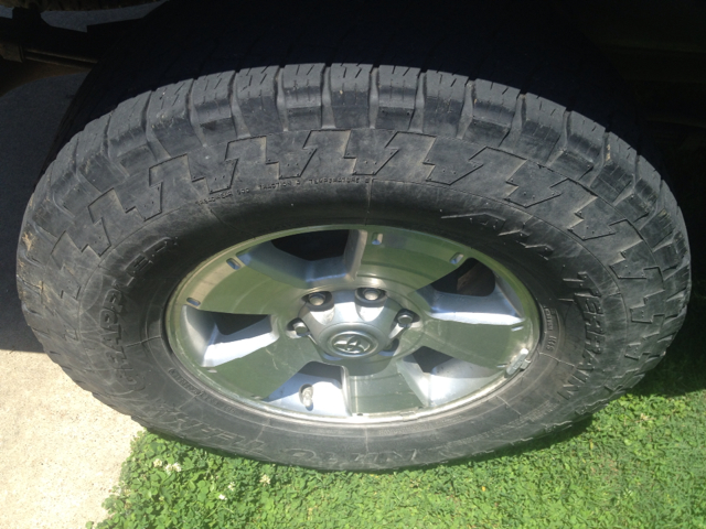 2007 Toyota Tacoma 2011 Kia SX