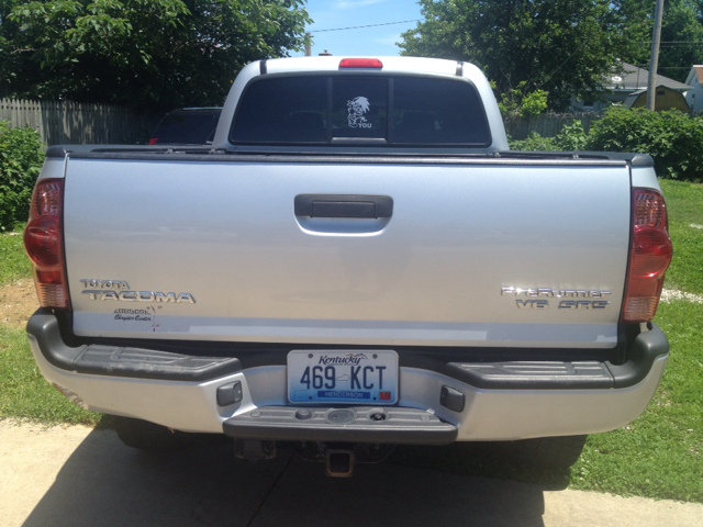 2007 Toyota Tacoma 2011 Kia SX