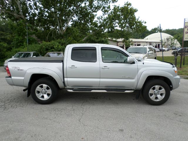 2008 Toyota Tacoma Ext Cab - 4x4 LT At Brookv