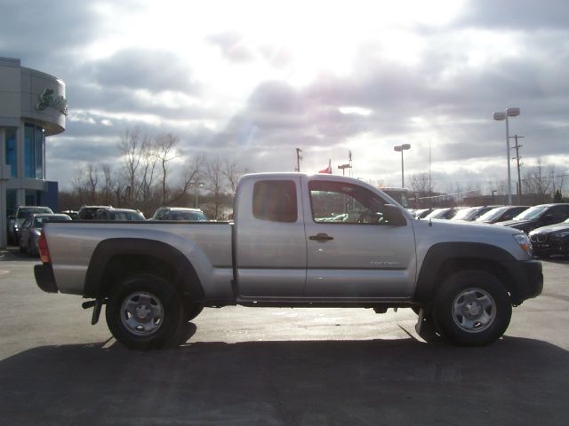 2008 Toyota Tacoma Ext Cab - 4x4 LT At Brookv