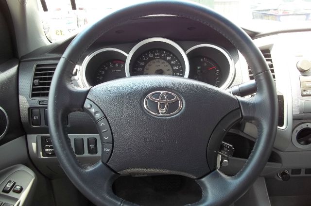 2009 Toyota Tacoma Z28 LOW Miles