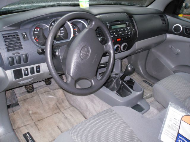 2009 Toyota Tacoma ES 2.4L AUTO