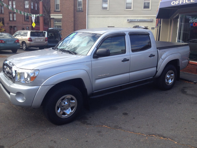 2010 Toyota Tacoma Ext Cab - 4x4 LT At Brookv