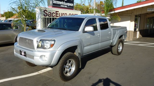 2010 Toyota Tacoma Limited 5-passenger W/nav