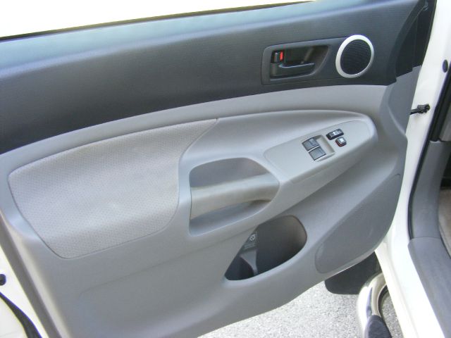 2010 Toyota Tacoma 2010 Cadillac CTS