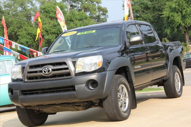 2010 Toyota Tacoma 4dr 2.9L Twin Turbo AWD W/3rd Row