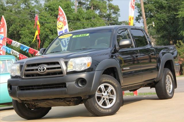 2010 Toyota Tacoma 4dr 2.9L Twin Turbo AWD W/3rd Row