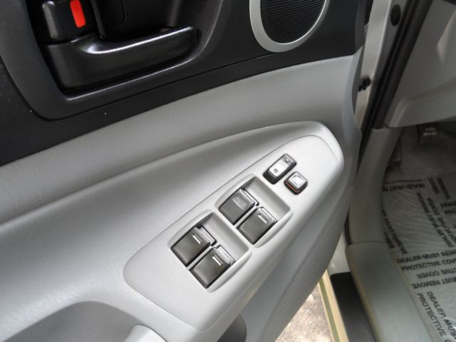 2010 Toyota Tacoma Looks Like New