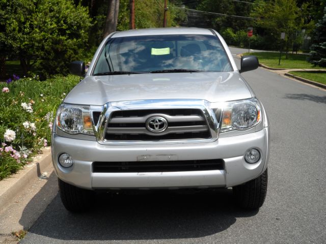 2010 Toyota Tacoma Looks Like New