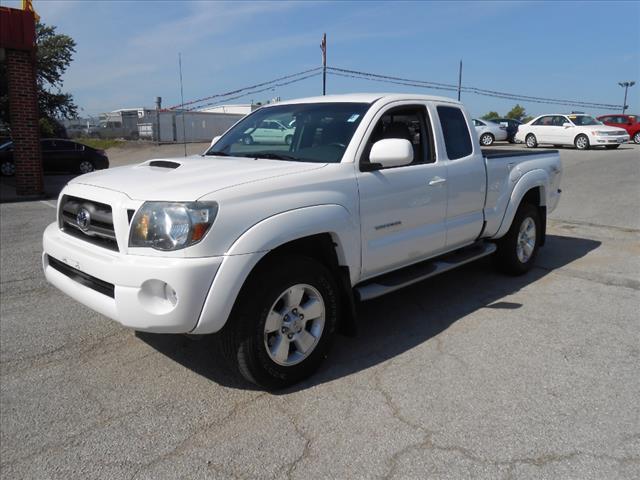 2010 Toyota Tacoma Club Cab 139 WB HD