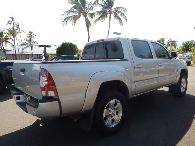 2010 Toyota Tacoma 4dr 2.9L Twin Turbo AWD W/3rd Row