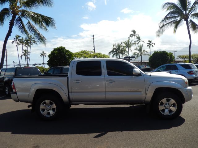 2010 Toyota Tacoma 4dr 2.9L Twin Turbo AWD W/3rd Row