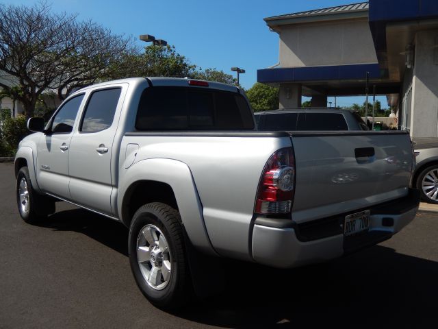 2010 Toyota Tacoma 4dr 2.9L Twin Turbo AWD W/3rd Row