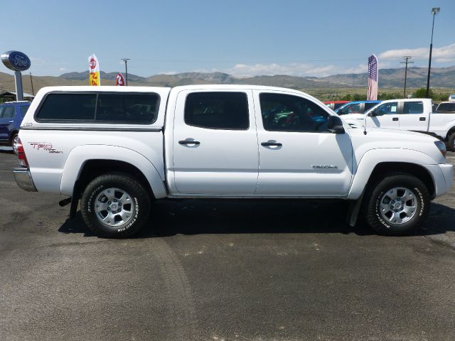 2011 Toyota Tacoma Ext Cab - 4x4 LT At Brookv