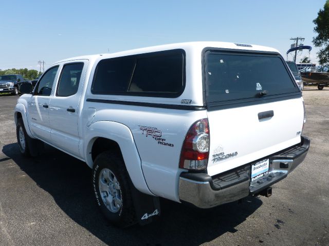 2011 Toyota Tacoma Ext Cab - 4x4 LT At Brookv